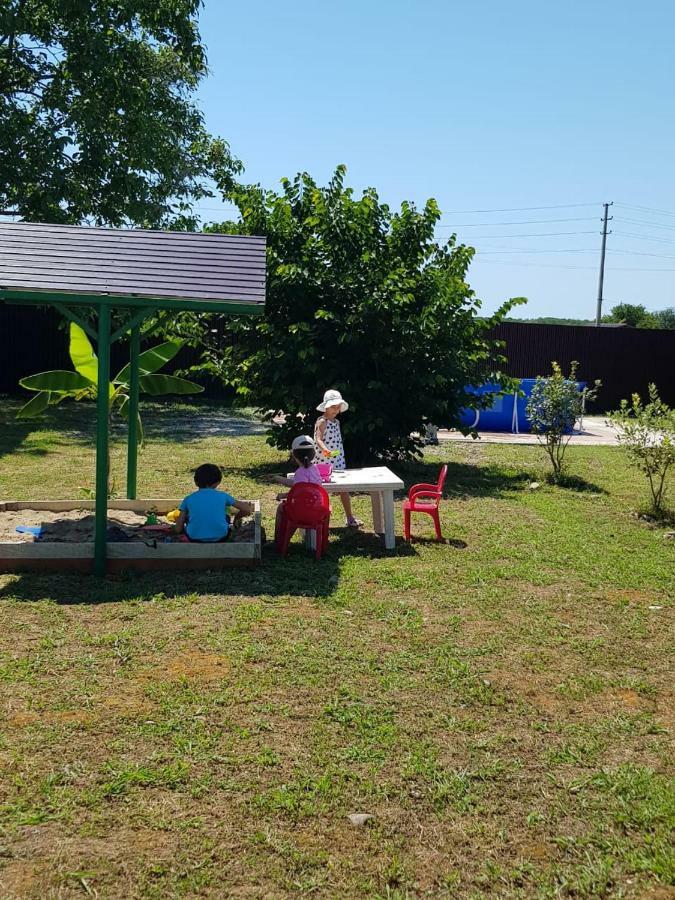 Solnechny Bereg Guest House Gudauta Zewnętrze zdjęcie