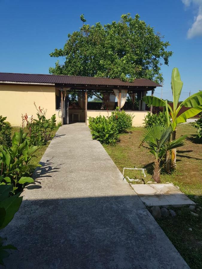 Solnechny Bereg Guest House Gudauta Zewnętrze zdjęcie